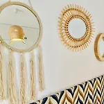 Canaryislandshost L Surfer Apartman Famara