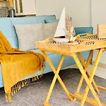 Canaryislandshost L Surfer Apartman Famara