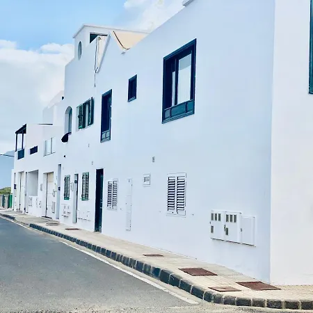 Canaryislandshost L Surfer Apartment *