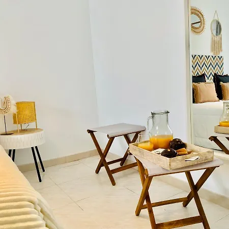 Apartment Canaryislandshost L Surfer Famara