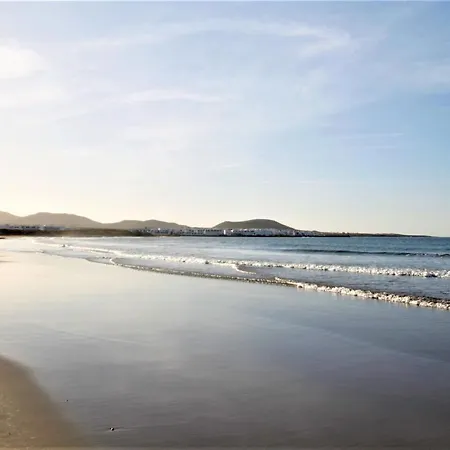 Apartment Canaryislandshost L Surfer Famara
