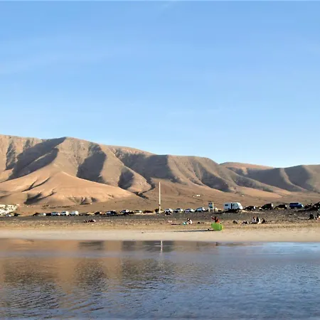 Canaryislandshost L Surfer Apartment Famara